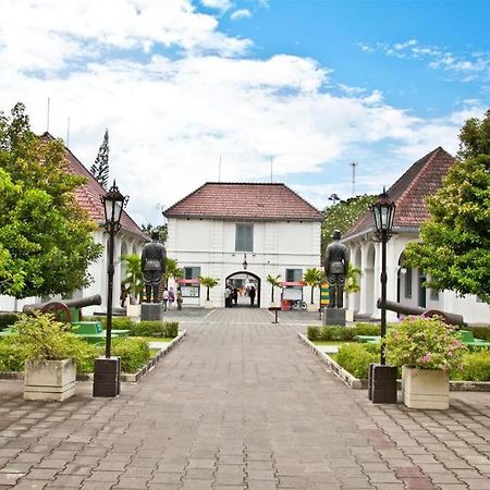 Happy Family Hotel Jogyakarta Zewnętrze zdjęcie